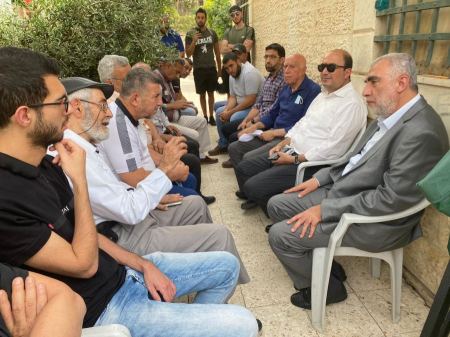 النائب سامي أبو شحادة في الشيخ جراح: لا نجد مكانًا إلا بين أبناء شعبنا